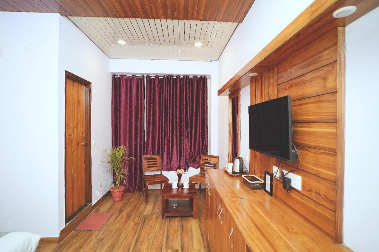 Hotel Kasauli View Cafe Restaurant Open Terrace Mountain View Dış mekan fotoğraf