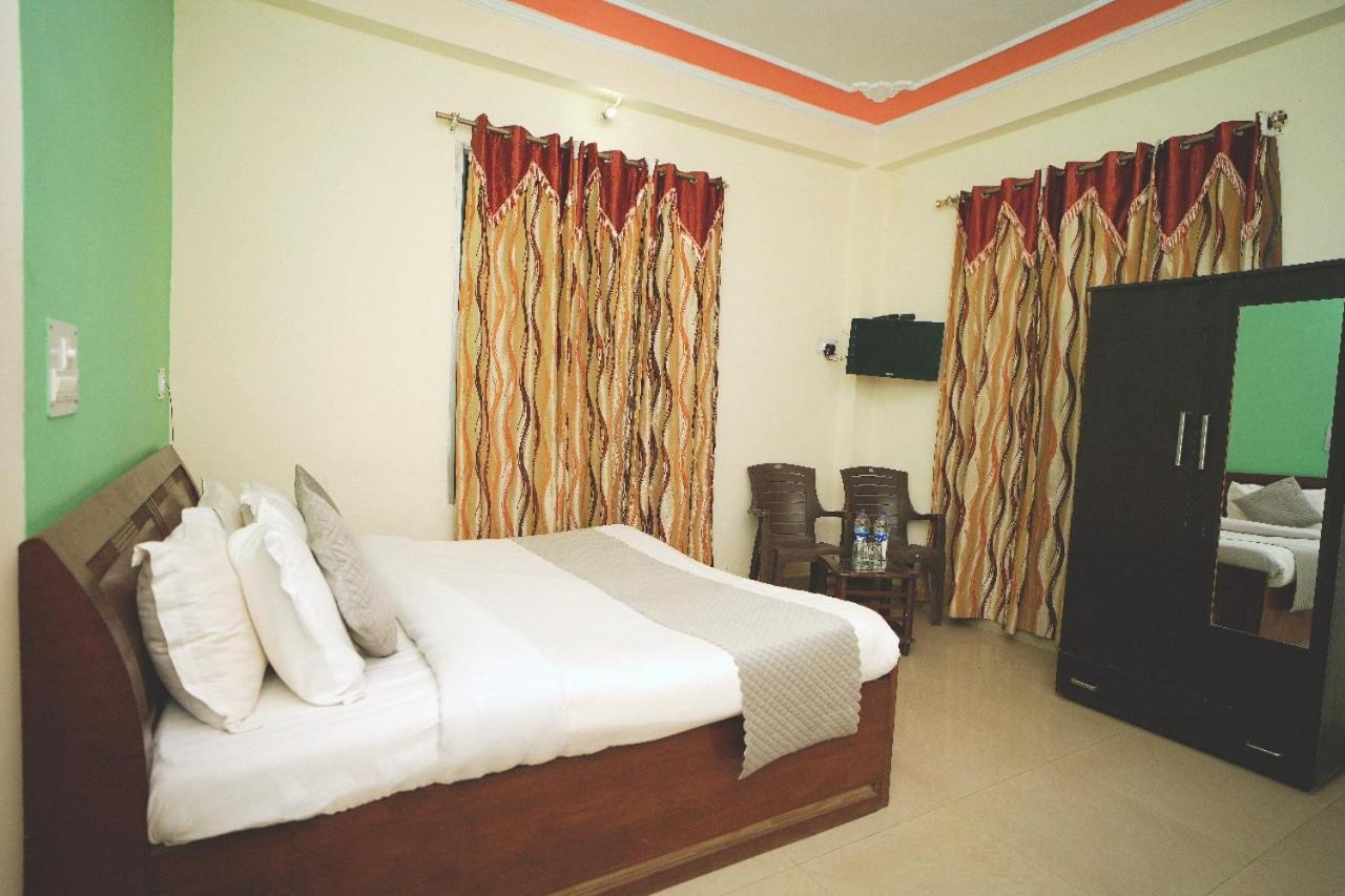 Hotel Kasauli View Cafe Restaurant Open Terrace Mountain View Dış mekan fotoğraf