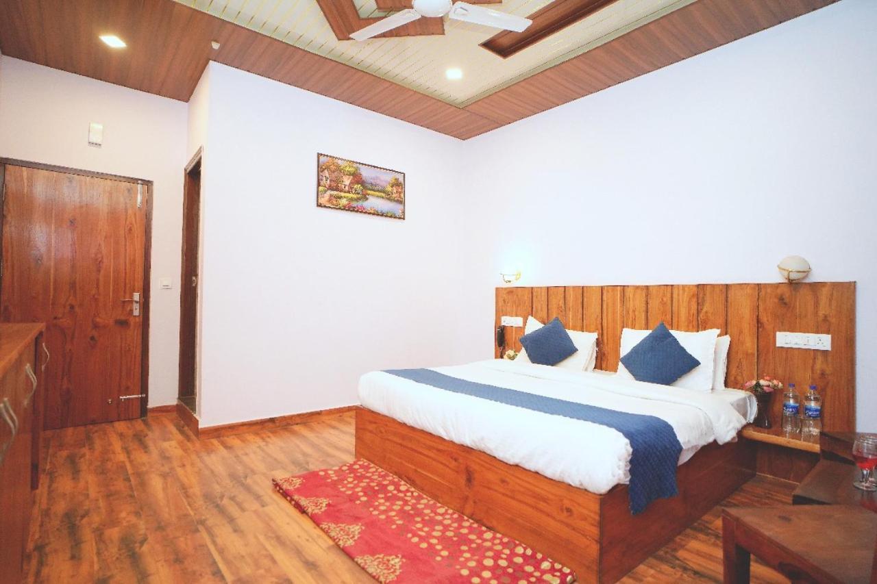 Hotel Kasauli View Cafe Restaurant Open Terrace Mountain View Dış mekan fotoğraf