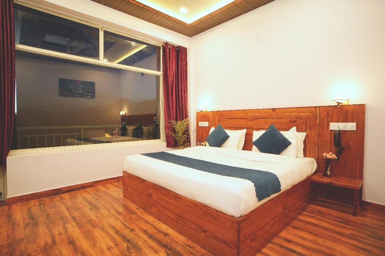 Hotel Kasauli View Cafe Restaurant Open Terrace Mountain View Dış mekan fotoğraf
